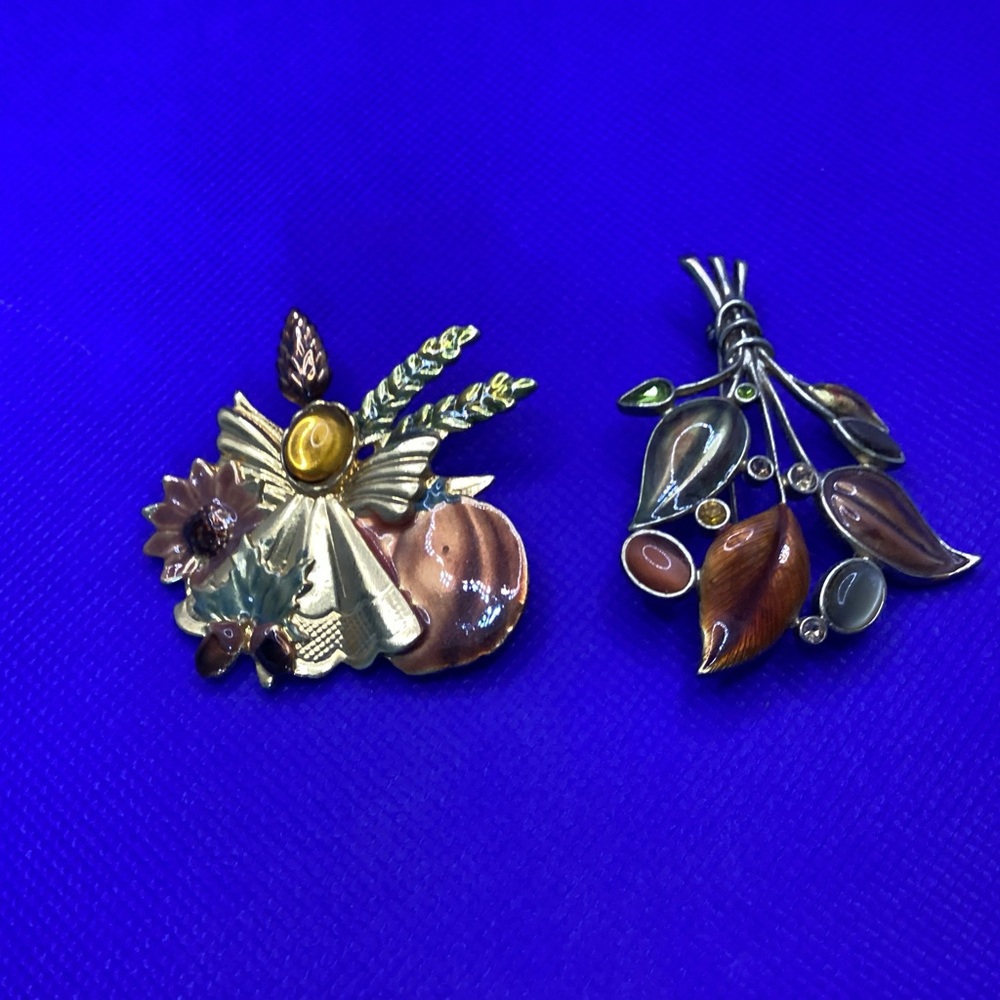 Chic Multicolor Brooch Set